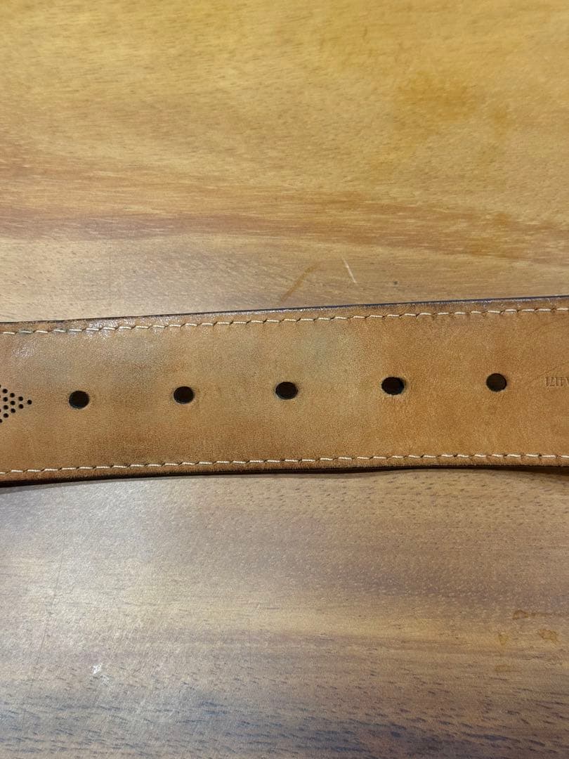 LOUIS VUITTON ブラックレザー ベルト