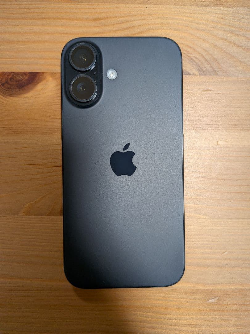 【美品】Apple iPhone 16 ブラック 本体 simフリー