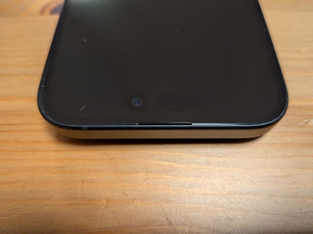 【美品】Apple iPhone 16 ブラック 本体 simフリー