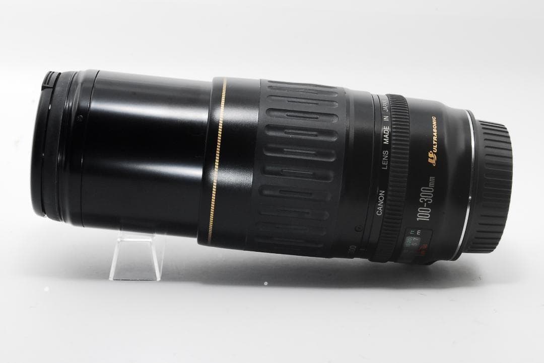 高画質＆軽量Canon Kiss x8i＋18-55＆100-300mm初心者◎