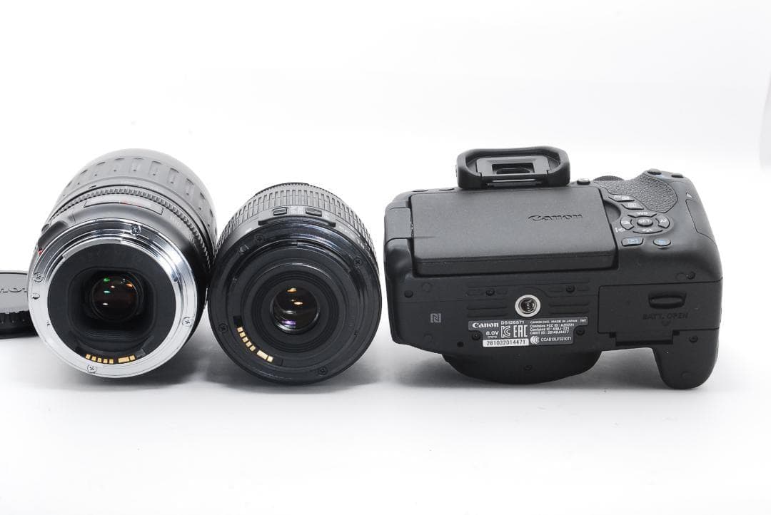 高画質＆軽量Canon Kiss x8i＋18-55＆100-300mm初心者◎