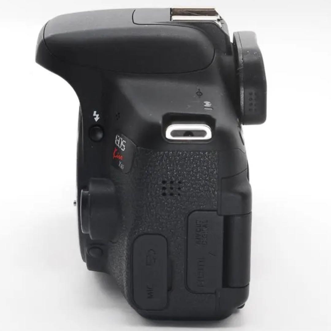 高画質＆軽量Canon Kiss x8i＋18-55＆100-300mm初心者◎