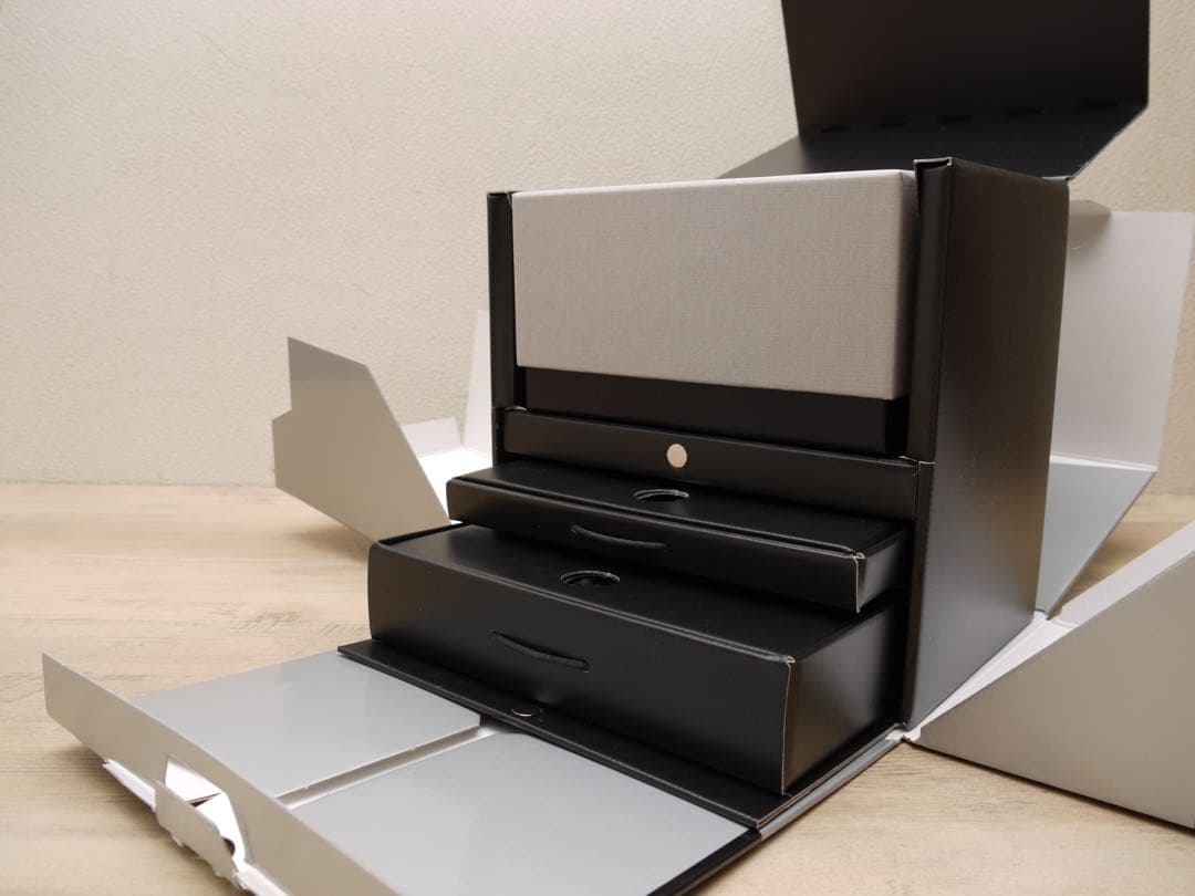 Leica Q2 コンパクトデジタルカメラ