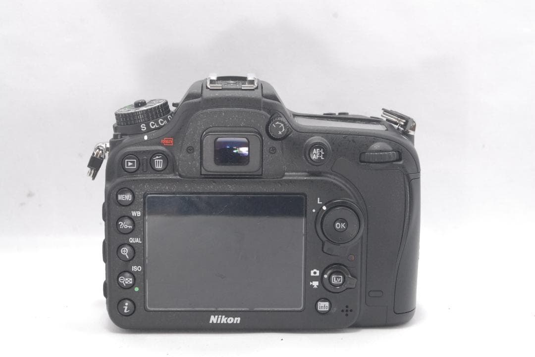 匿名配送✨Nikon D7200 デジタル一眼レフ レンズ付き　標準