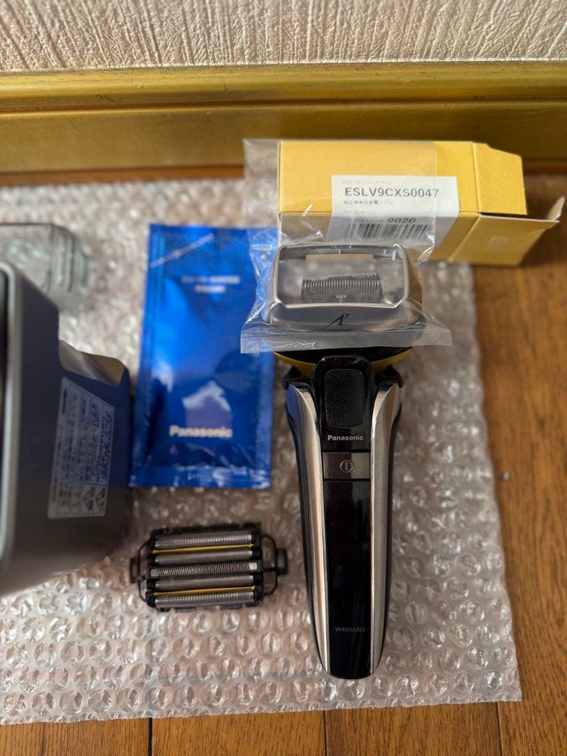 パナソニック　ラムダッシュ 5枚刃 ES-CLV9EX-S おまけ付き