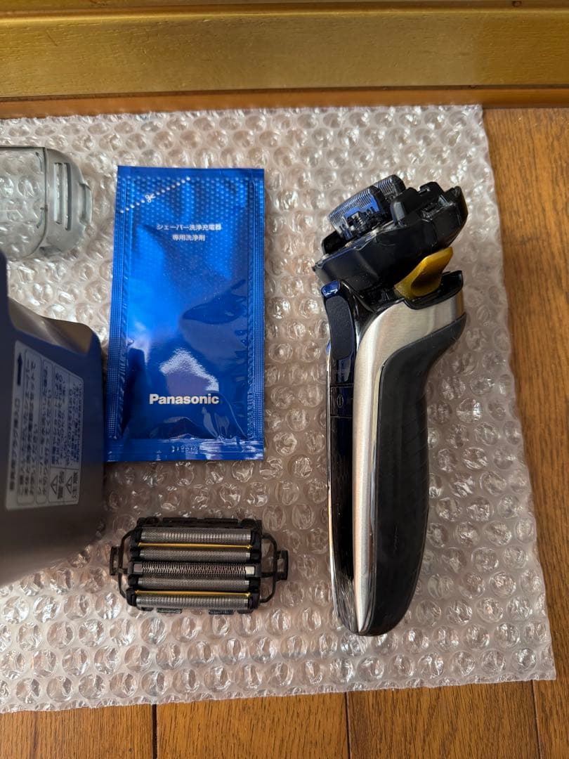 パナソニック　ラムダッシュ 5枚刃 ES-CLV9EX-S おまけ付き