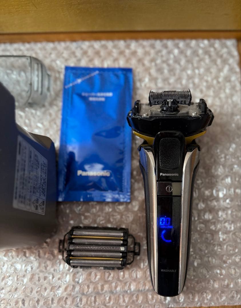 パナソニック　ラムダッシュ 5枚刃 ES-CLV9EX-S おまけ付き