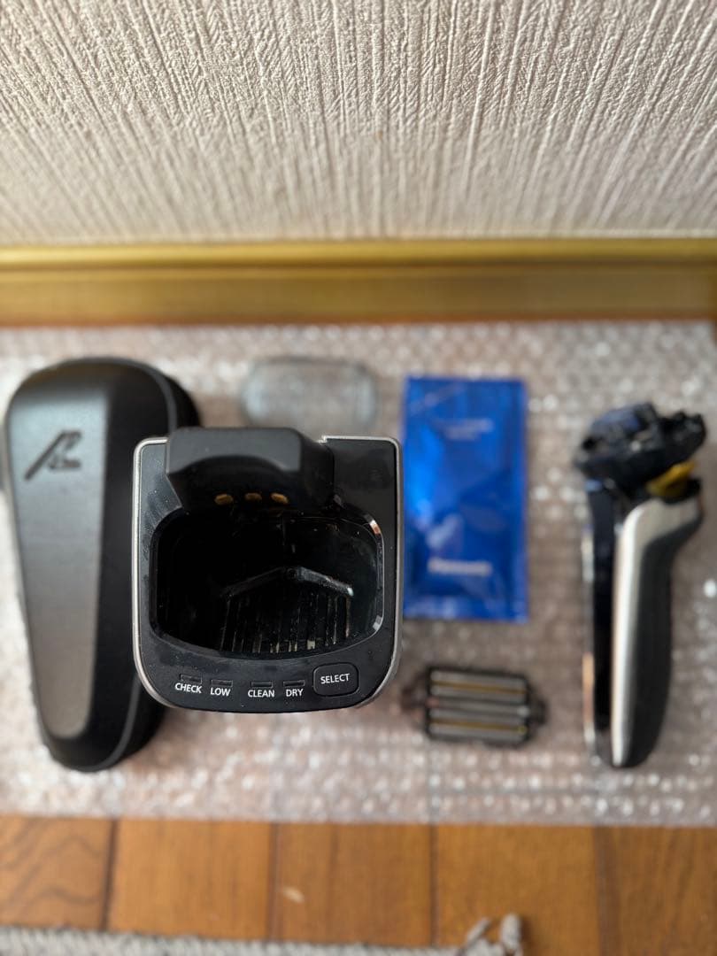 パナソニック　ラムダッシュ 5枚刃 ES-CLV9EX-S おまけ付き