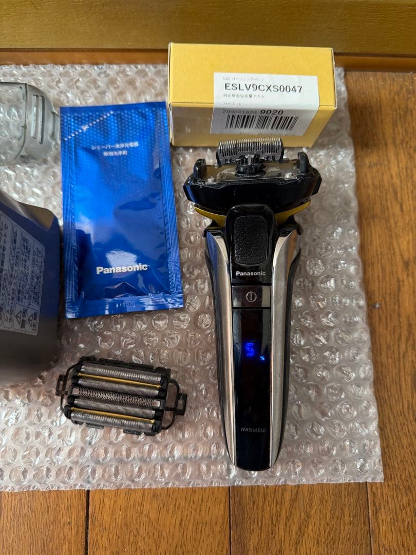 パナソニック　ラムダッシュ 5枚刃 ES-CLV9EX-S おまけ付き