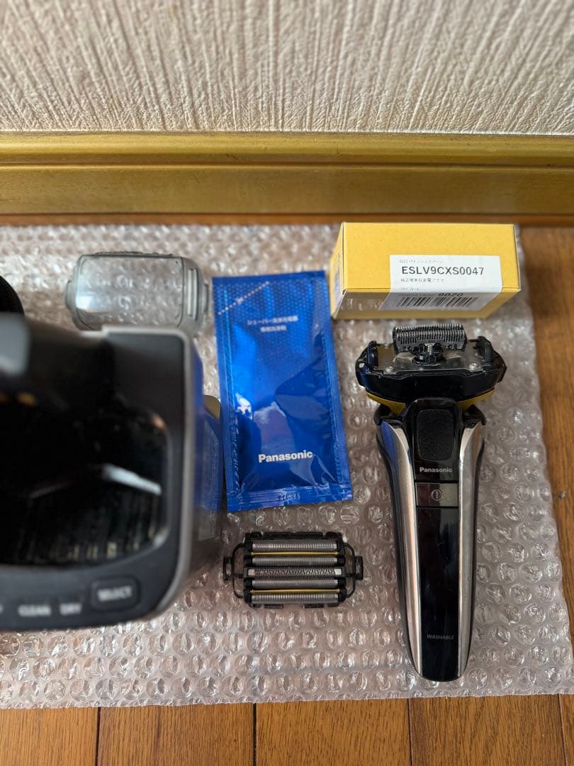 パナソニック　ラムダッシュ 5枚刃 ES-CLV9EX-S おまけ付き