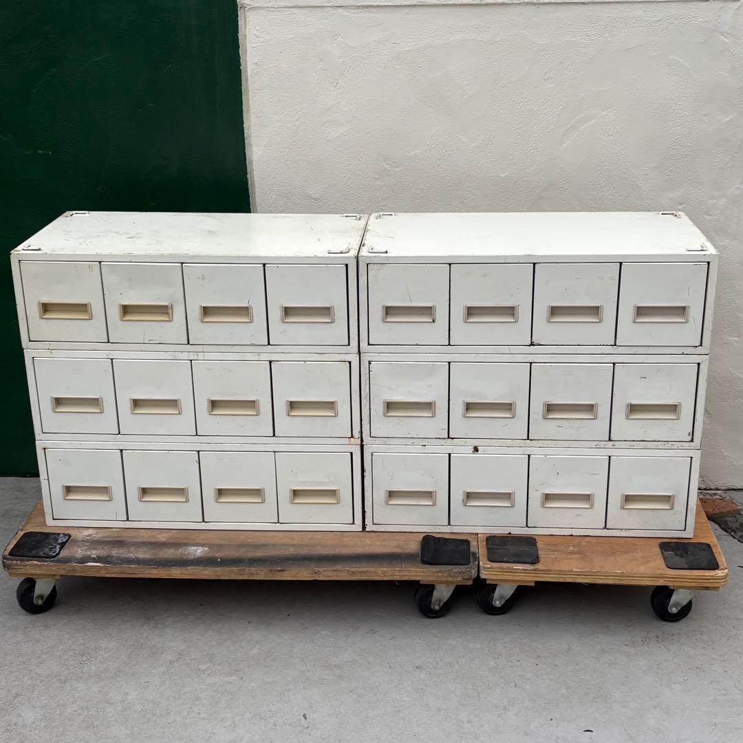 送料込￼ 80年代 ビンテージ　アイアン棚　インダストリアル キャビネット