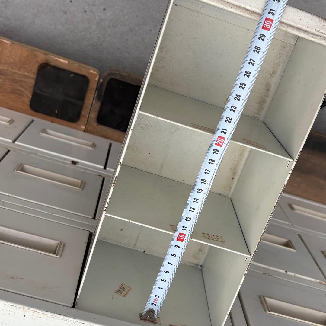 送料込￼ 80年代 ビンテージ　アイアン棚　インダストリアル キャビネット