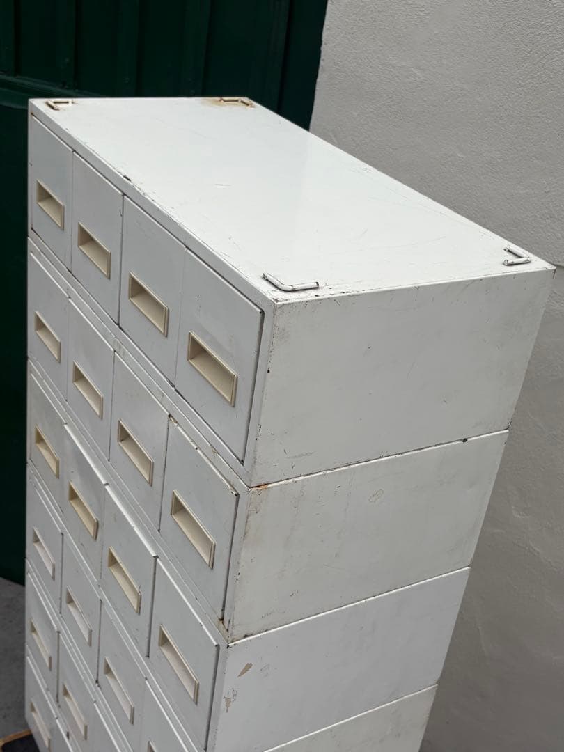 送料込￼ 80年代 ビンテージ　アイアン棚　インダストリアル キャビネット