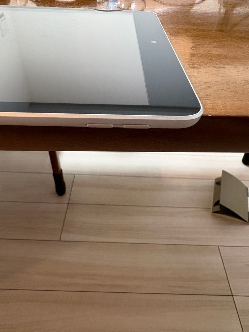 iPad 9世代 セルラー 64g シルバー 本体 (おまけ カバー付き)