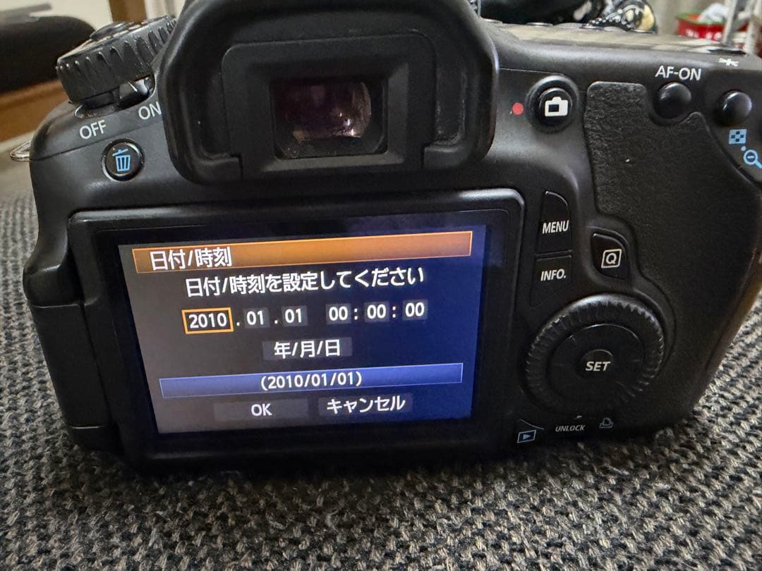 Canon EOS 60D デジタル一眼レフカメラ 本体とレンズ付き