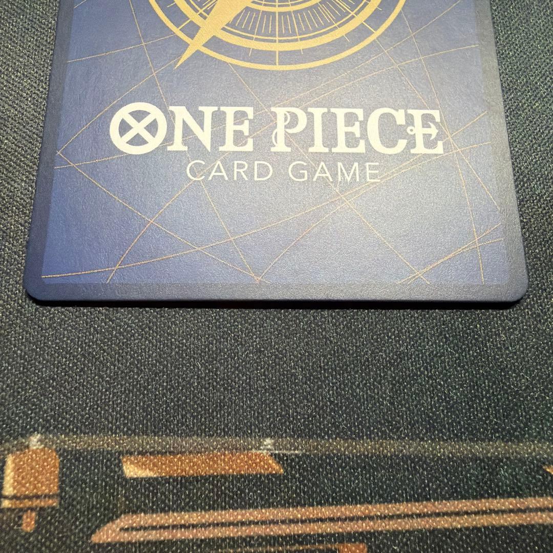 ワンピースカード　ロジャー　コミパラ