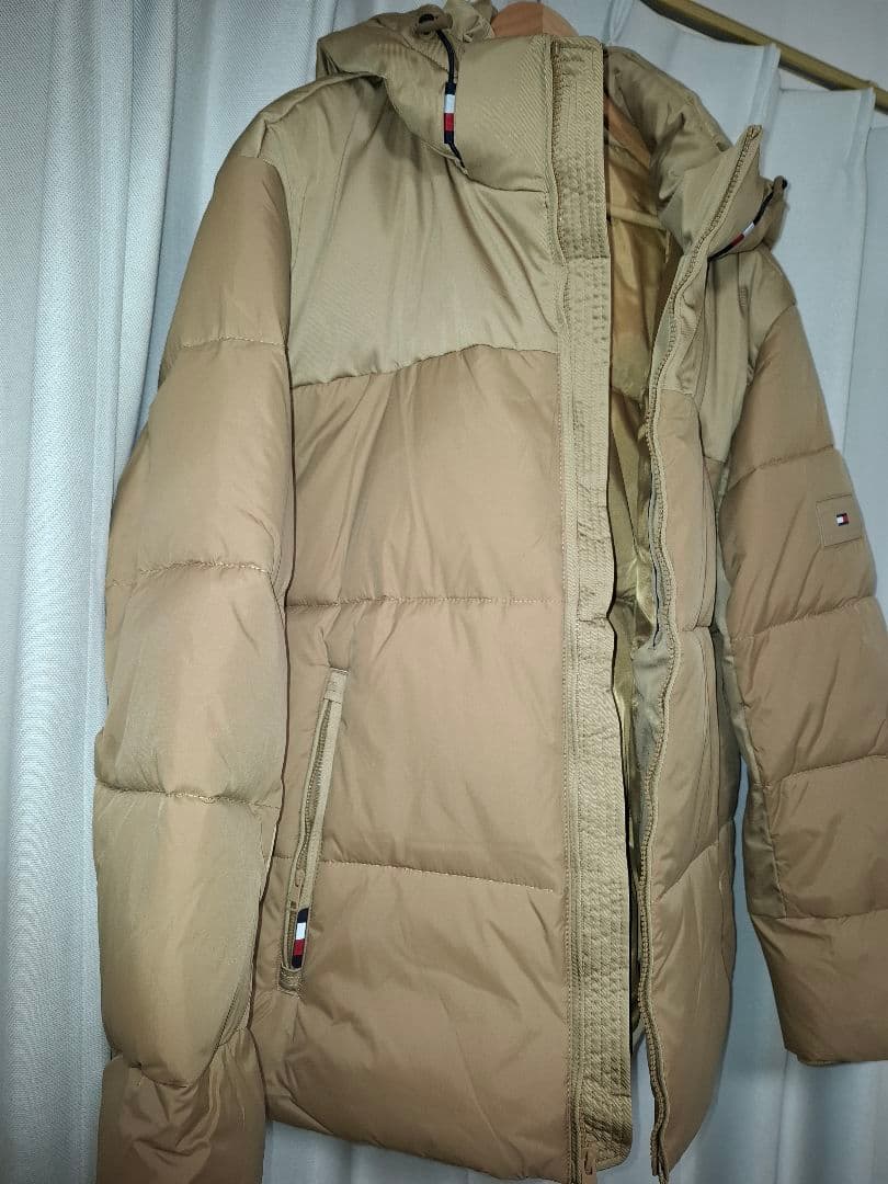   フード付きダウンジャケット ベージュ