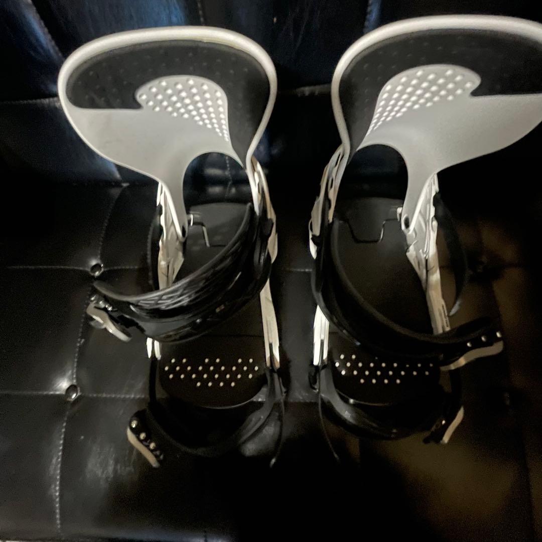 SALOMON スノーボード　HOLOGRAM サイズM 24-25モデル