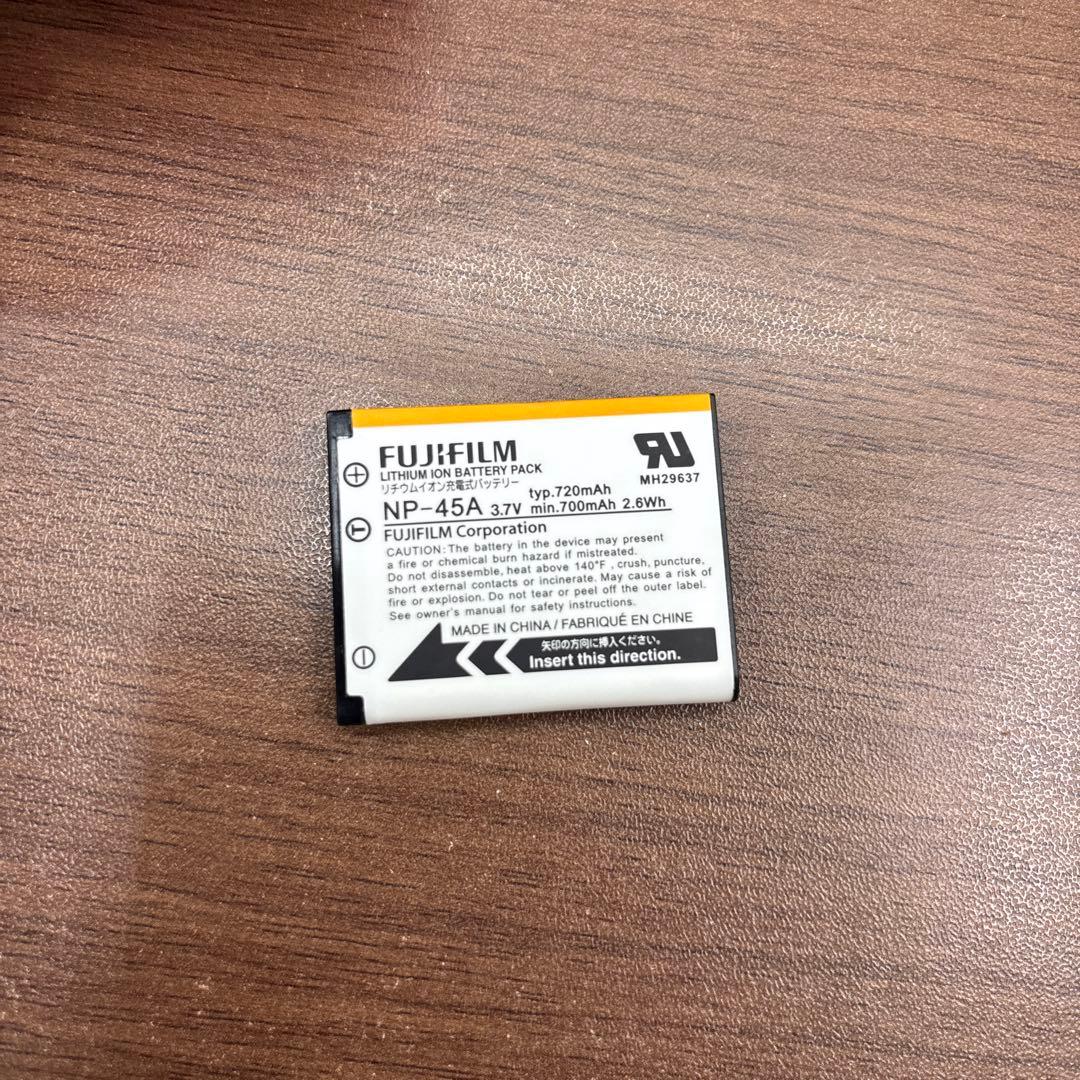 Fujifilm FINEPIX JV250 デジカメ 中古品 コンデジ