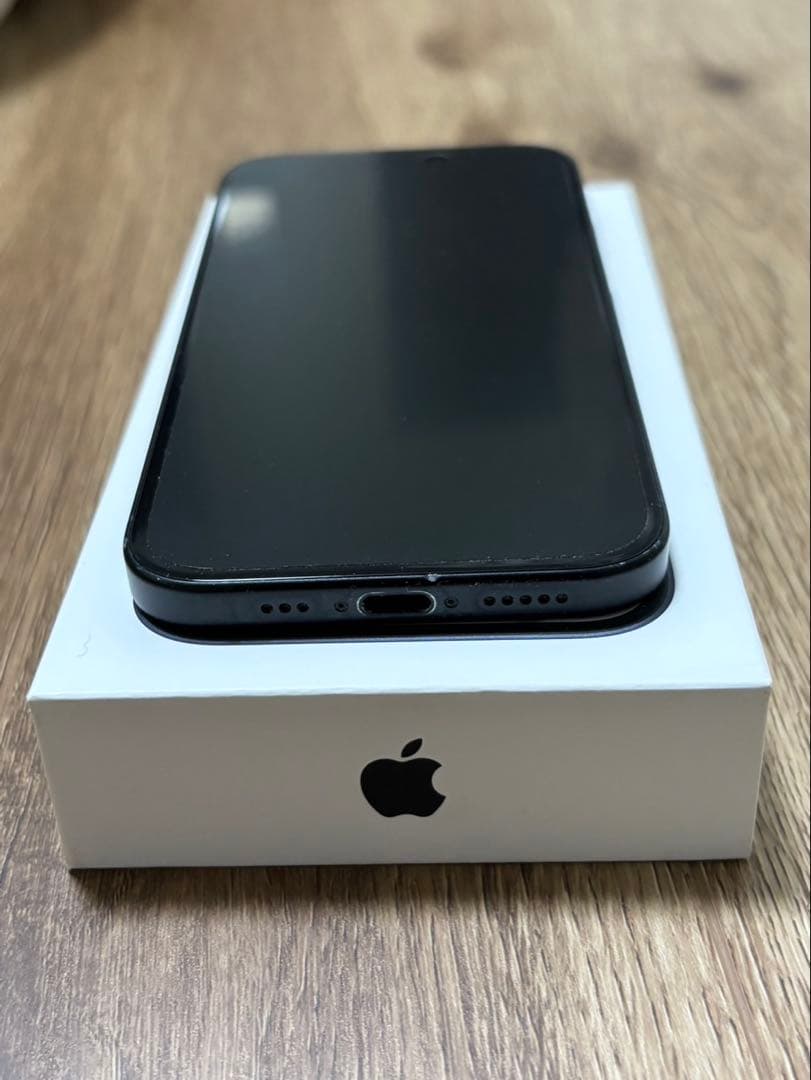 iPhone15 ブラック 本体（箱あり）