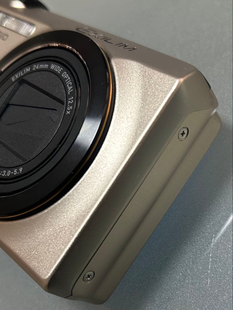 CASIO EXILIM EX-ZR300 HS バッテリー2個・ケース付