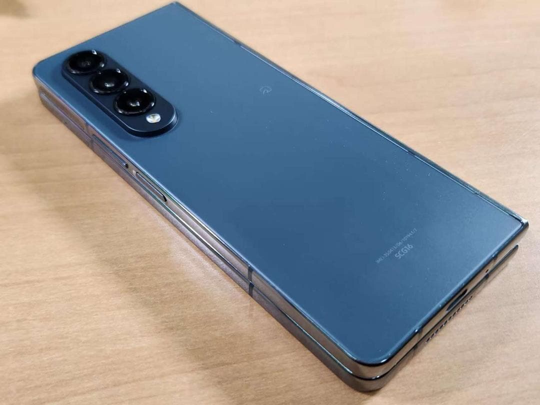 020700K 美品Galaxy Z Fold4 SCG16 256GB