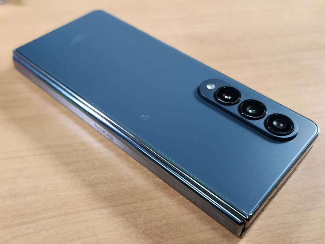 020700K 美品Galaxy Z Fold4 SCG16 256GB