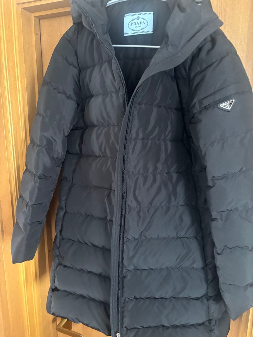 週末セール！プラダ　ブラックダウン　近年物　希少サイズ48 大きいサイズ