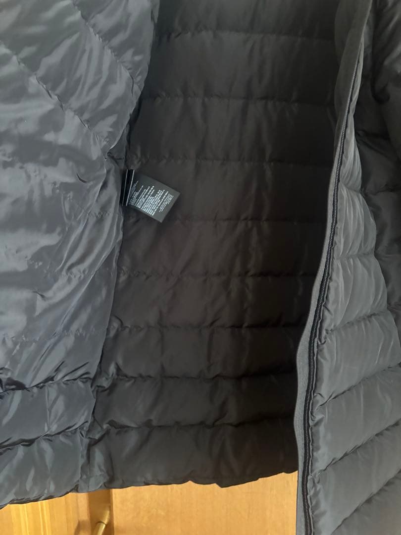 週末セール！プラダ　ブラックダウン　近年物　希少サイズ48 大きいサイズ