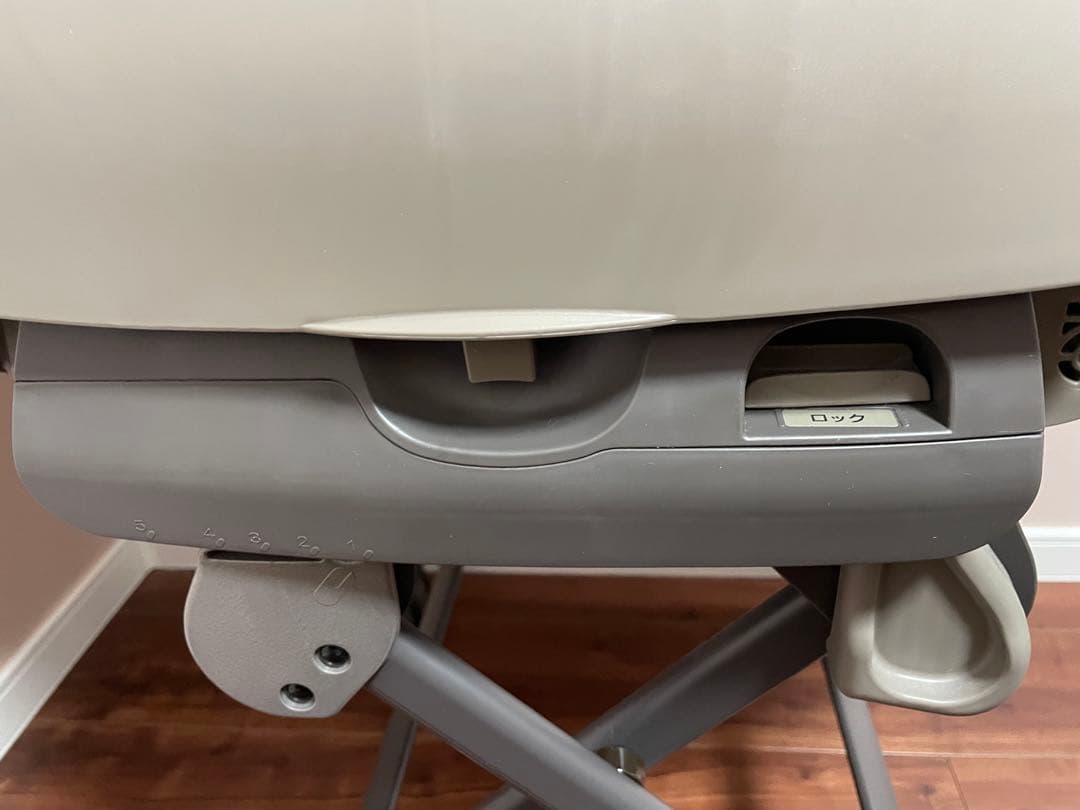 【美品】コンビ ネムリラ Fit AQ ハイローチェア マルチメッシュカバー付き