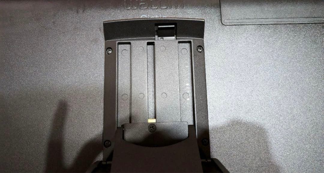 液タブ・ペンタブ Wacom Cintiq 22 DTK2260K0D