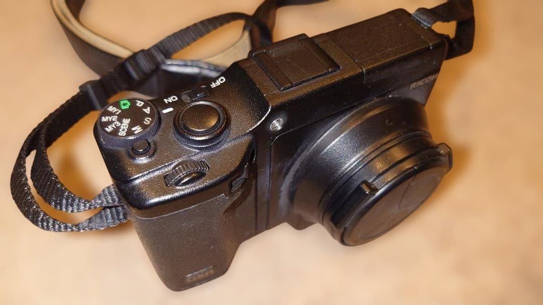 （am※ssk様限定） RICOH GXR P10 KIT本体【おまけ付】