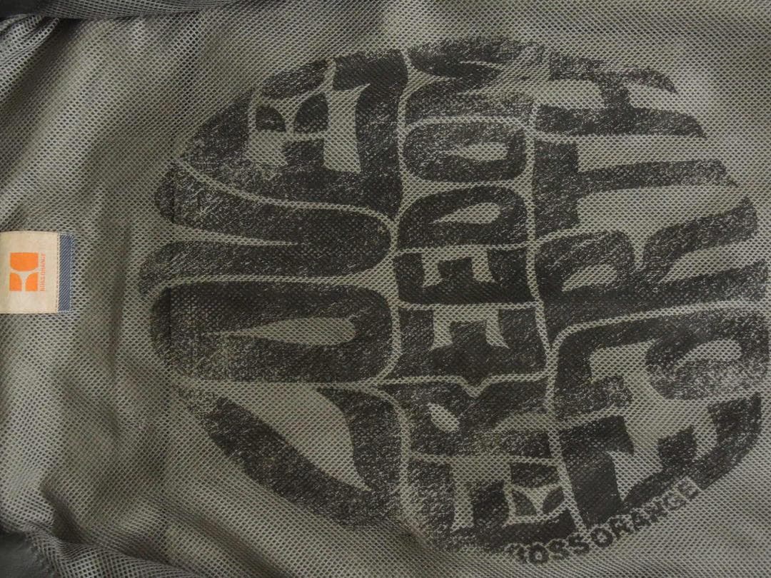 25万円　BOSS　ヒューゴボス　レザージャケット　48　極薄シープ　春夏にも