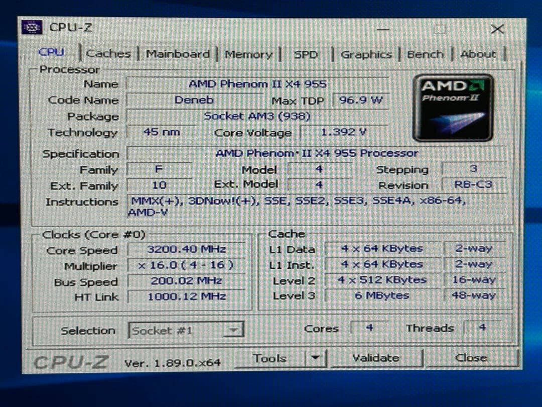 キューブ型ベアボーン Shuttle SA76G2 中古動作品 AMD
