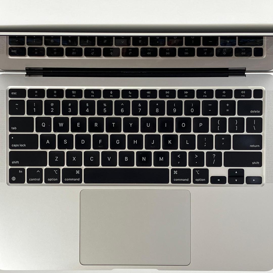 【良品】MacBook Air 13インチ 2020 M1 8GB 512GB
