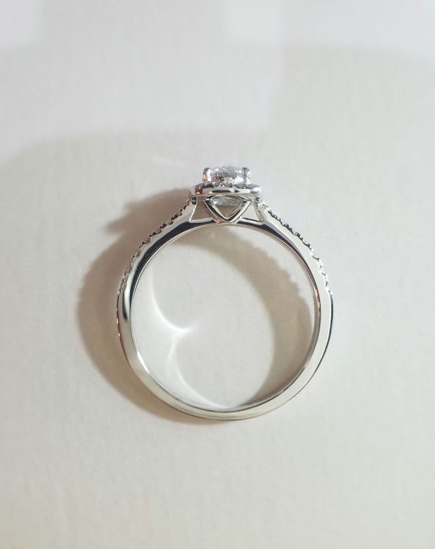 キャサリンページ！最高級モアサナイト　スクエアヘイローリング