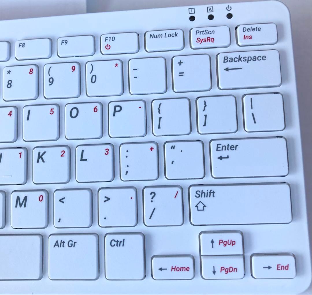 (未使用に近い)Raspberry Pi 400