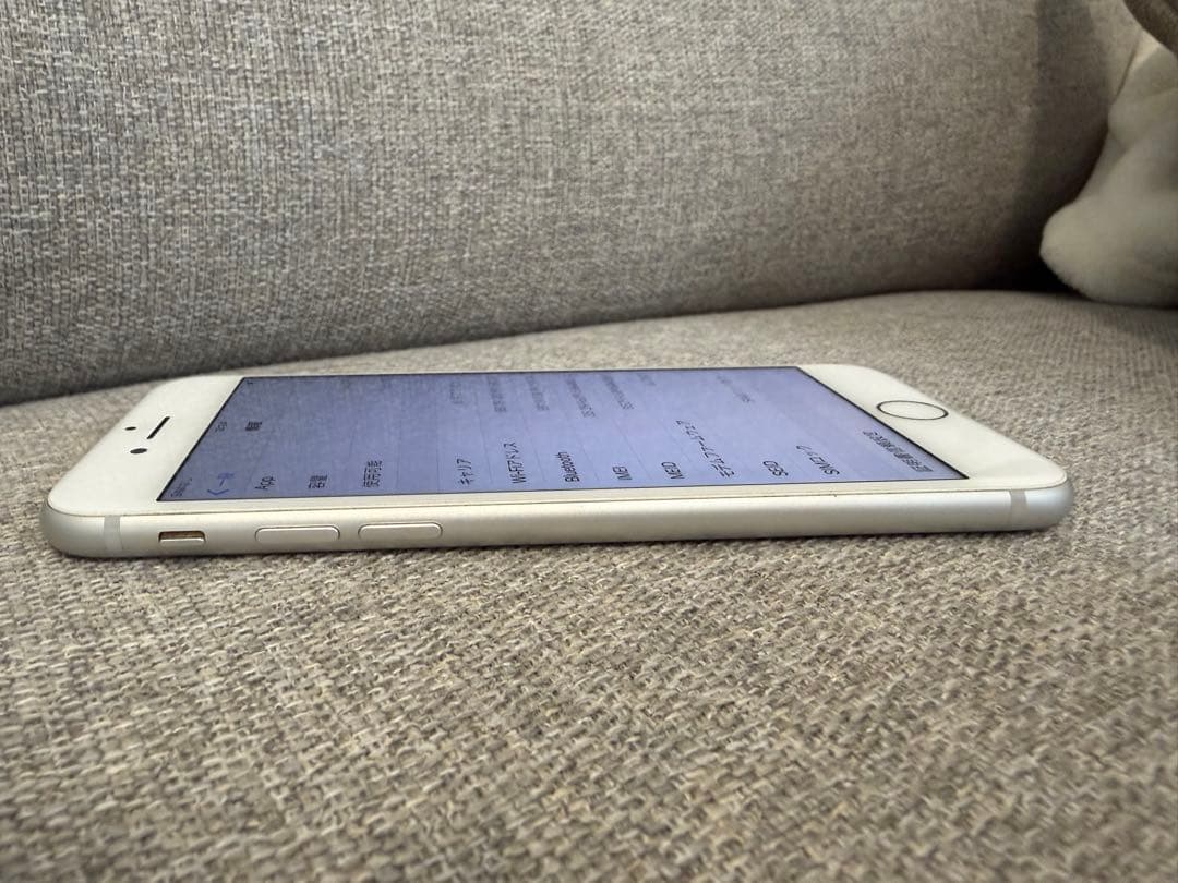 iphone 8 64GB シルバー SIM