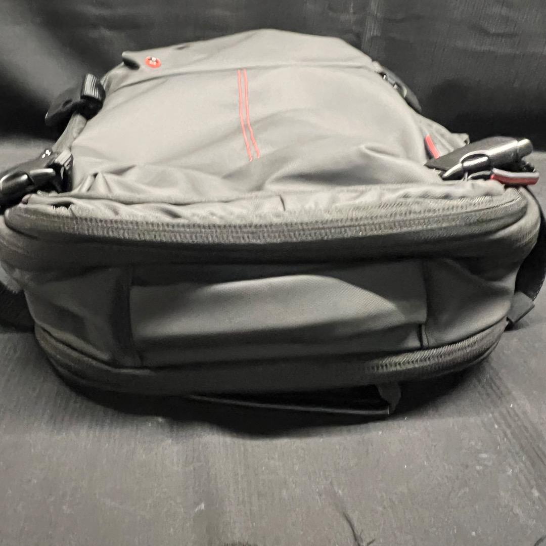 〇Of55 未使用 真空圧縮 バックパック トラベルバッグ