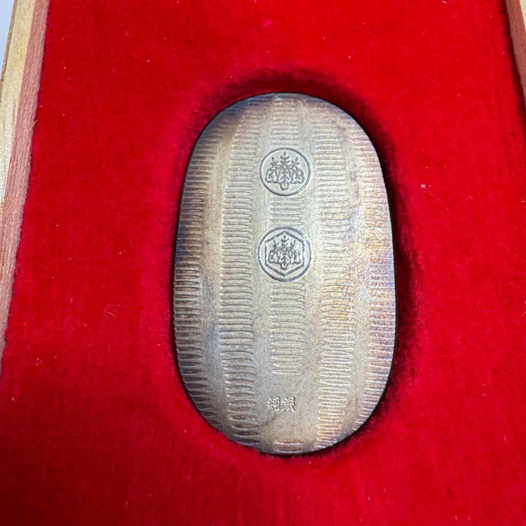 c*2様 純銀小判 波模様  木箱付き 純銀製小判