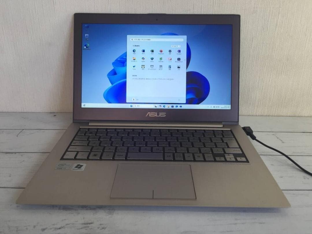 ASUS UX31E 13.3型液晶/SSD256G　薄型・コンパクト パソコン
