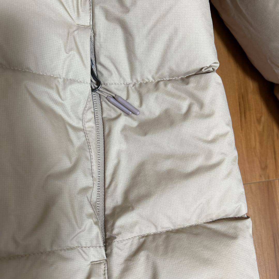 あこたんポンタ！LACOSTE フード付きベージュダウンジャケット