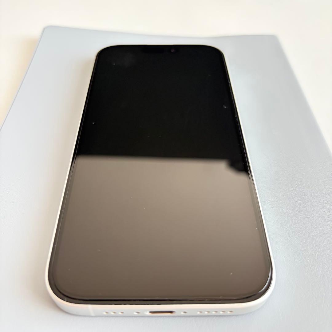 【傷なし美品】iPhone16 ホワイト 128GB SIMフリー ケース付き