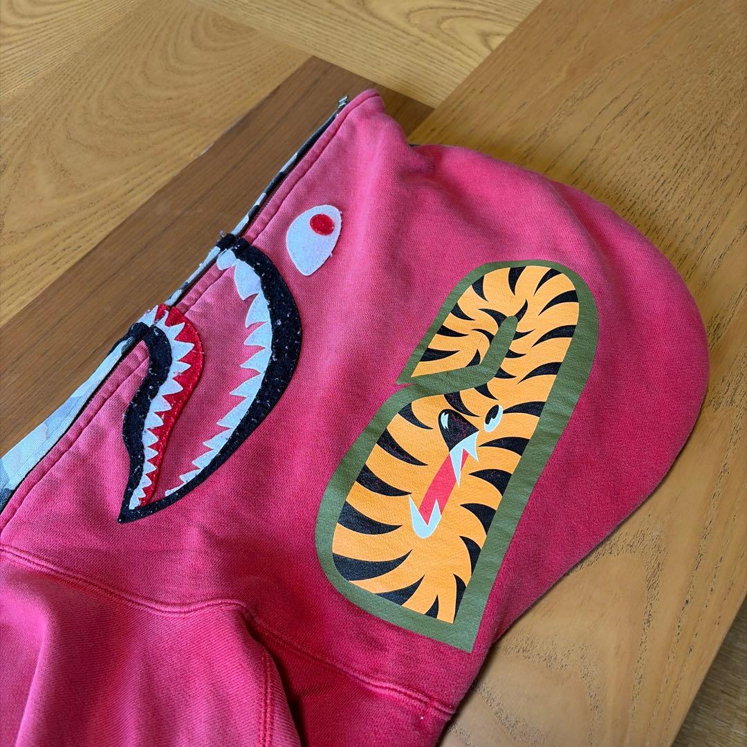 フェード　アベイシンクエイプ　シャークパーカー 赤 XL vintage