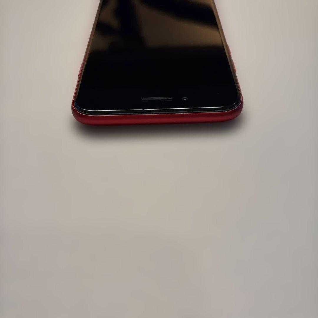 iPhone SE 第2世代　PRODUCT RED