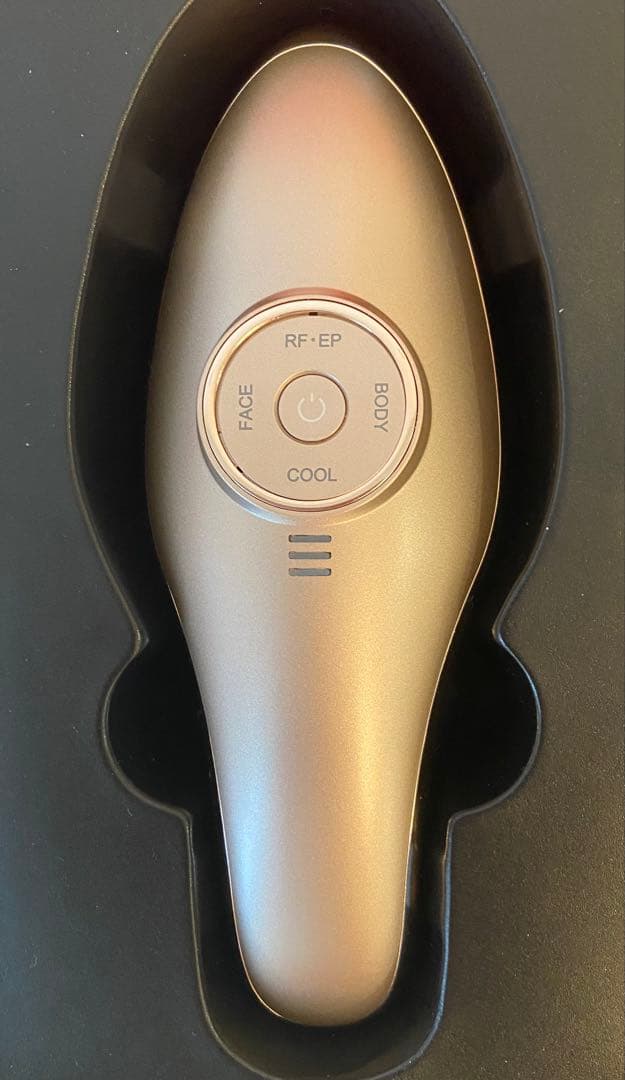 MEラボンエクラ 美顔器 EMS ラジオ波 RF EP 美肌 ホームエステ