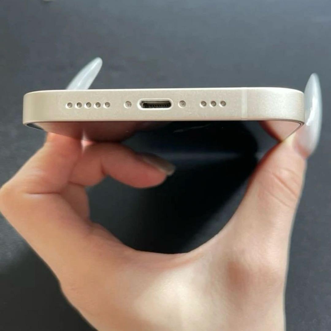 【美品】Apple iPhone 13 256GB ホワイト 本体