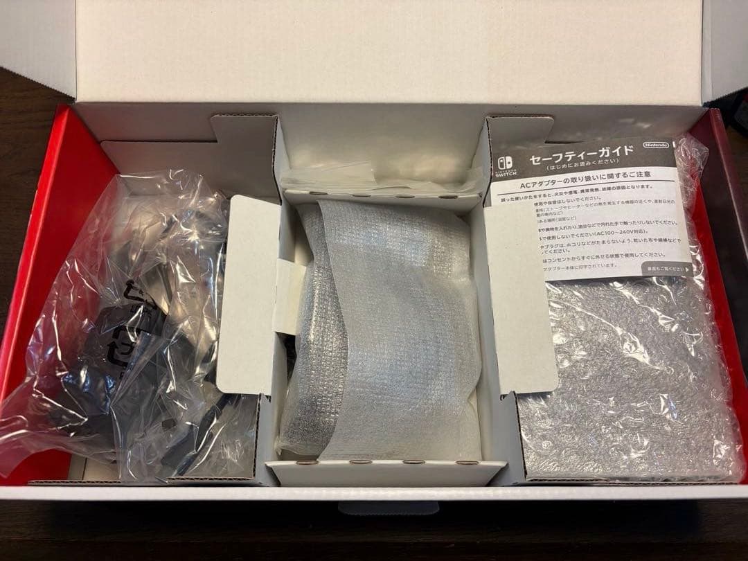 【Joy-Con欠品】ワンオーナー新型Nintendo Switch本体　グレー