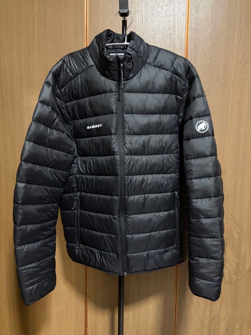 MAMMUT ブラック ダウンジャケット