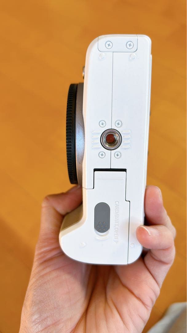 Canon EOS Kiss M2 ダブルレンズセット